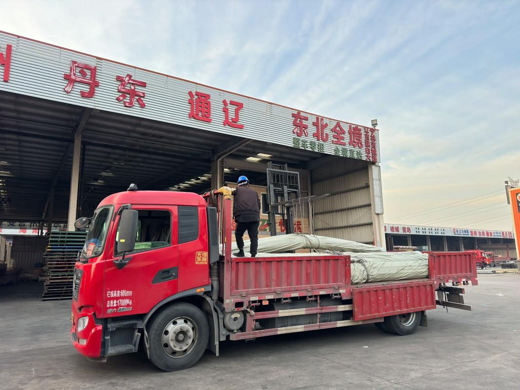 昆明宏宾物流仓储中转案例：家居陶瓷运抵佛山的装车执行